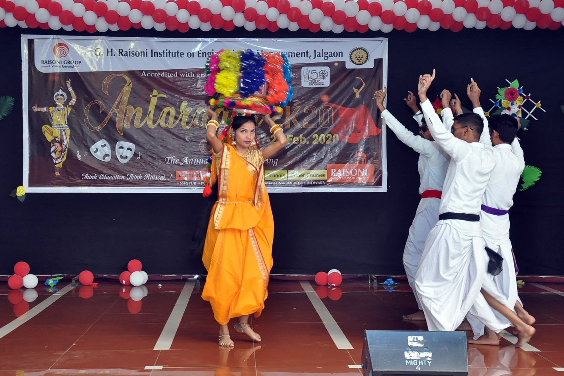 रायसोनीत युवा महोत्सव “अंतराग्नी”ची धूम