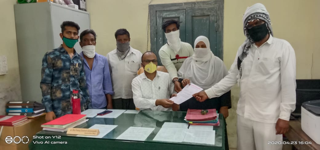 वरणगावं येथे खाद्यपदार्थ दुकान सुरू ठेवण्यात यावे !