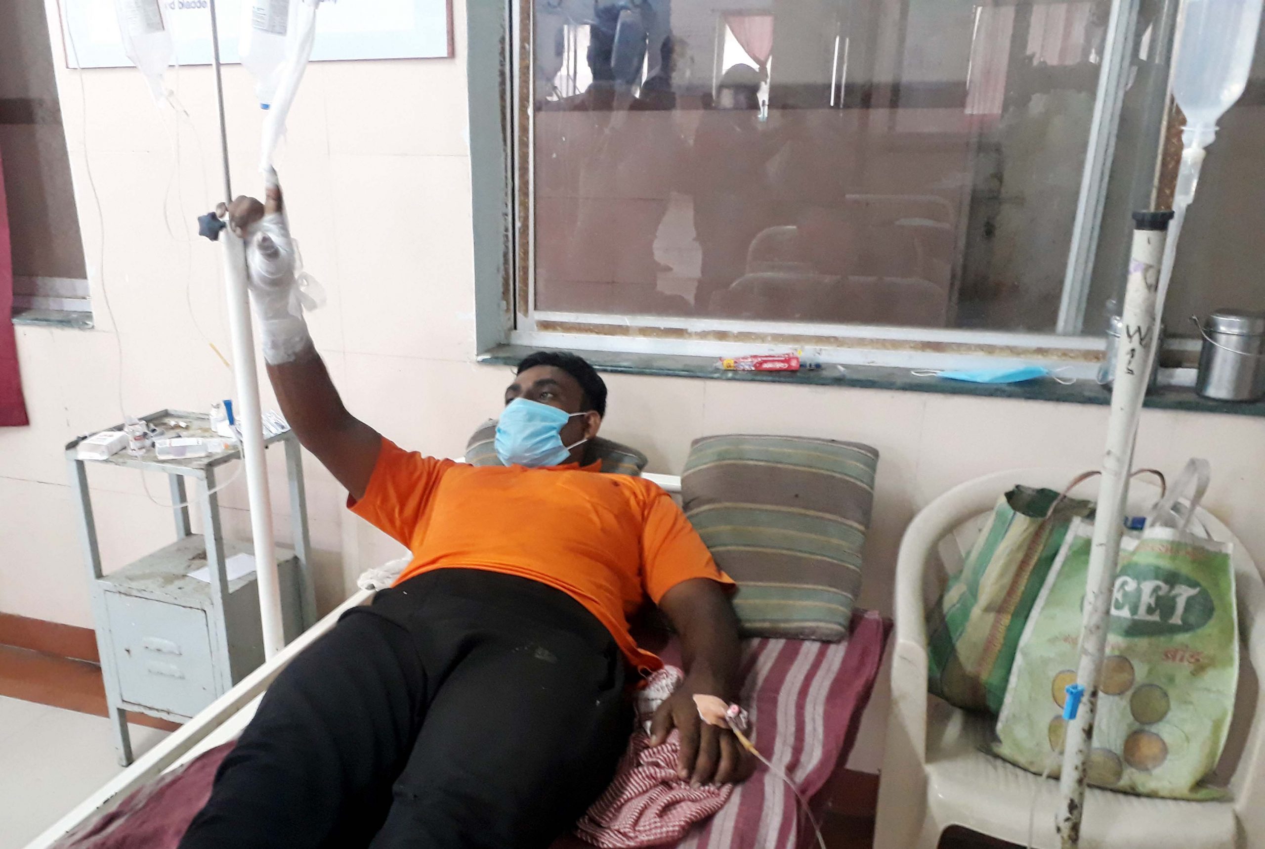 कोब्राचा डंख झालेल्या सर्पमित्र भोई यांची प्रकृती धोक्याबाहेर !