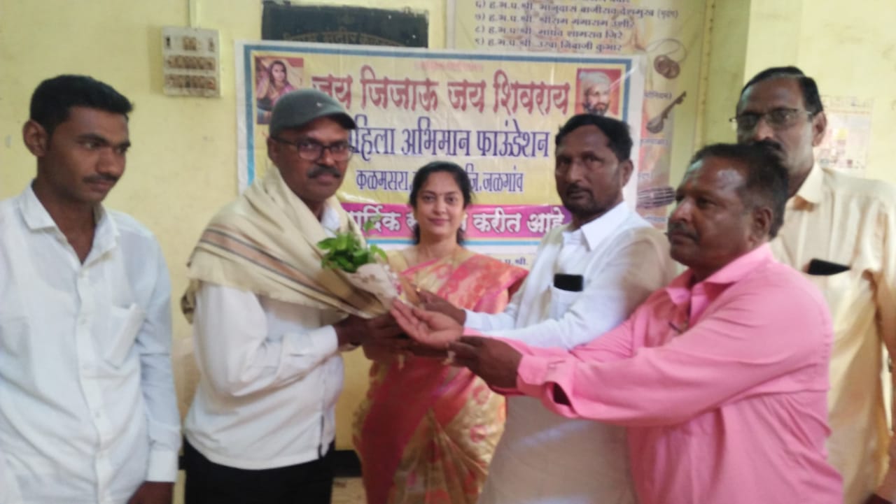 दत्तात्रय तावडे यांना पर्यावरण मित्र पुरस्कार प्रदान