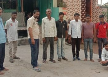 एकनाथ खडसेंच्या राष्ट्रवादी प्रवेश;चोपडा तालुक्यातील बुधगाव फटाके फोडून जल्लोष