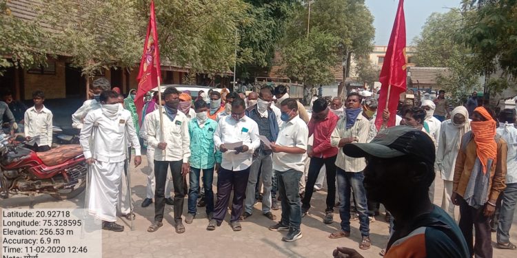 फास्ट ट्रॅक न्यायालयात खटला चालवा आरोपींना फाशी द्या