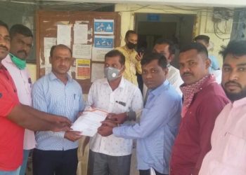 भाजपा बारा बलुतेदार आघाडी कडून चाळीसगाव तहसीलदारांना निवेदन