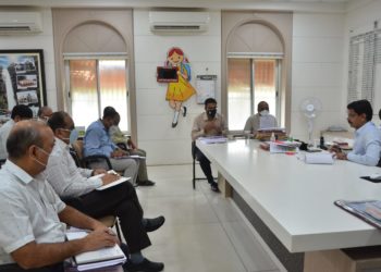 कोरोनाच्या पार्श्वभूमीवर ऑक्सिजन टँक लवकर कार्यान्वित करा