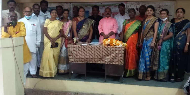 कैकाडी समाज मेळावा व गुणवंत विध्यार्थीचा सत्कार समारंभ संपन्न