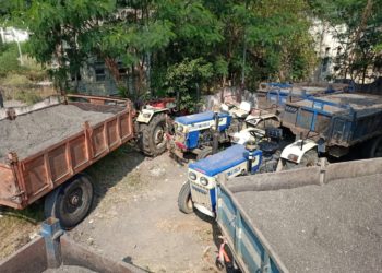 पाचोरा महसुल ची उल्लेखनीय कामगिरी अवैध वाळू वाहतूकीचे तिन वाहने जप्त