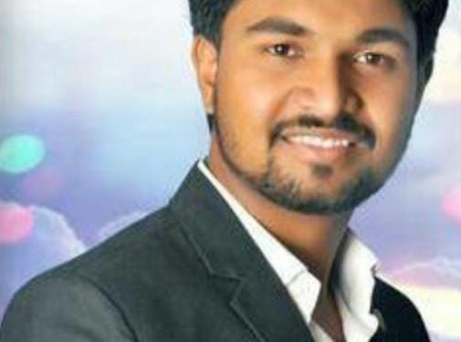 रोहित रमेश ब्राम्हणे एलएलबी अंतिम वर्षात 76 टक्के मिळवत उत्तीर्ण