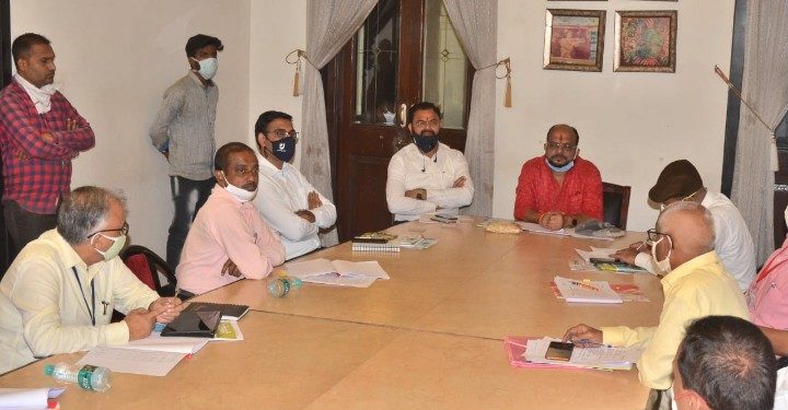 शेतकऱ्यांना जीओ टॅगींग केलेल्या फोटोशिवाय फळपिक विमा नोंदणी करता येणार