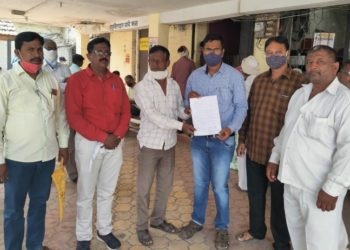 मन्याड धरणातून ३ पेक्षा अधिक आवर्तन सोडण्यात यावे – मन्याड गिरणा समितीचे तहसीलदारांना निवेदन