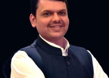पारोळा युवती सामूहिक बलात्कार प्रकरण ; फडणवीस म्हणाले प्रकरण गंभीर… उपाययोजना नाहीच…