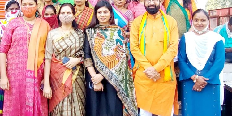 खा.रक्षाताई खडसेंवर पक्षांन दिली नव्यानं जबाबदारी; पाहिलांदाच नंदुरबारात घेतली बैठक