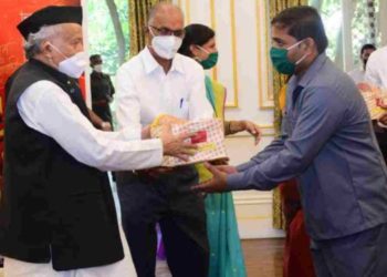 राजभवन परिसर आदिवासी महिलांनी तयार केलेल्या आकाशकंदिलांनी उजळणार
