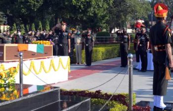 काटोलचे सुपुत्र शहीद नायक भूषण सतई यांना अखेरची लष्करातर्फे मानवंदना