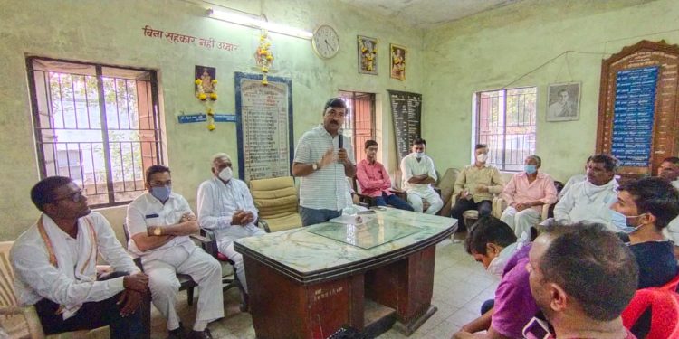 केळी फळ पिक निकषाविरोधात शेतकऱ्यांचा एल्गार