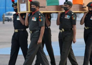 हवाई दलाच्या विशेष विमानाने शहीद भूषण सतई यांचे पार्थीव नागपुरात