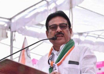 माझा फोटो नसलेलं ‘ते ‘ बॅनर पक्षाचं नव्हतं… ते बॅनर म्हणजे पक्ष नाही