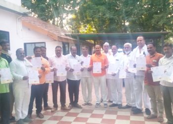 शिवसेनेच्या सभासद नोंदणीला चाळीसगावात जिल्हाप्रमुख गुलाबराव वाघ यांच्या उपस्थितीत शुभारंभ