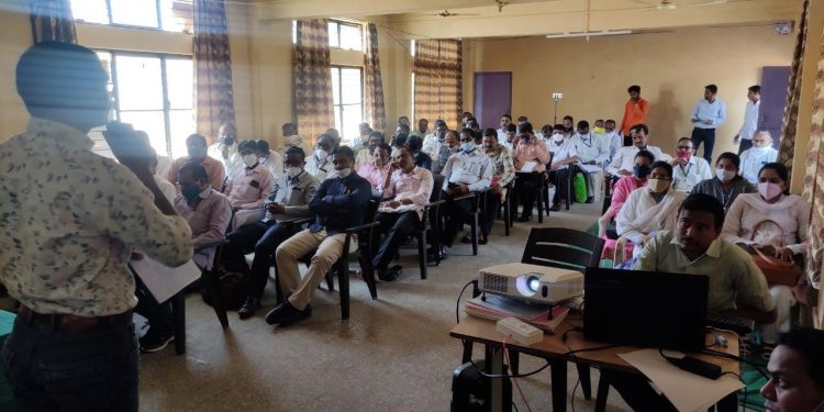 चाळीसगाव येथे शिवनेरी फाऊंडेशन तर्फे कार्यशाळा संपन्न