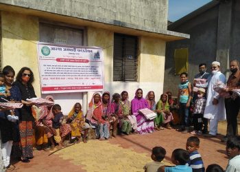 एक स्वेटर उबदार…आस्था अनघादि फौंउडेशनचा स्तुत्य उपक्रम 