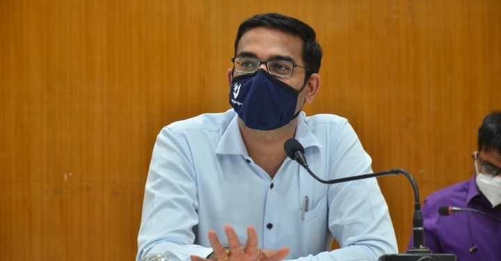 कोणीही आर्थिक गणनेच्या कक्षेबाहेर राहणार नाही याची दक्षता घ्या – जिल्हाधिकारी अभिजीत राऊत