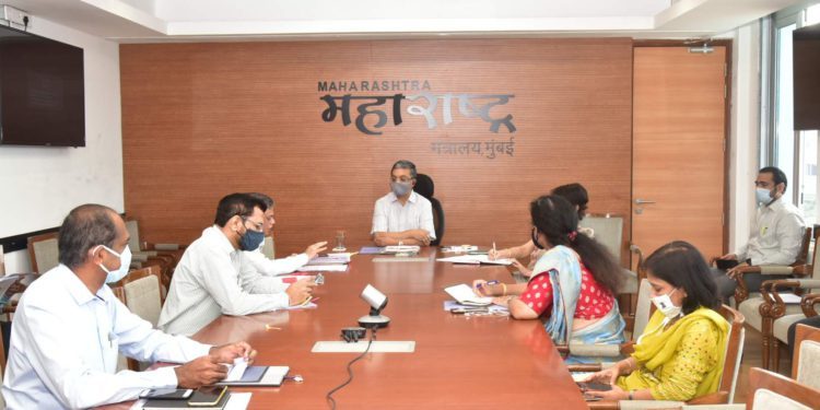 कोरोना लसीकरणासाठी सुकाणू समितीची पहिली बैठक संपन्न