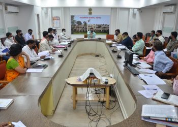 महामार्गाच्या कामास गती द्या – जिल्हाधिकारी अभिजीत राऊत
