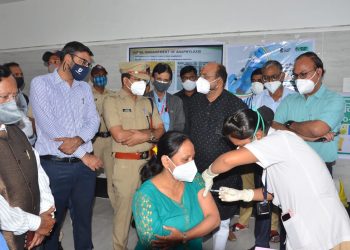जळगाव जिल्ह्यात कोरोना लसीकरणाची मोहिम यशस्वीरित्या पार पडली