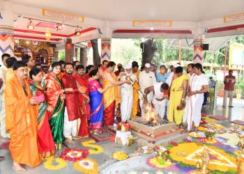 विश्वातील भूमी मातेच्या एकमेव मूर्तीची अमळनेरला स्थापना