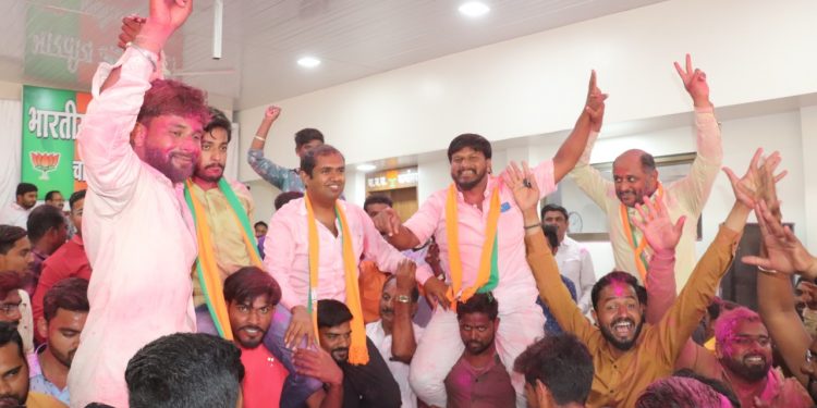 चाळीसगाव तालुक्यातील ग्रामपंचायत निवडणुकीत भाजपाचा झेंडा