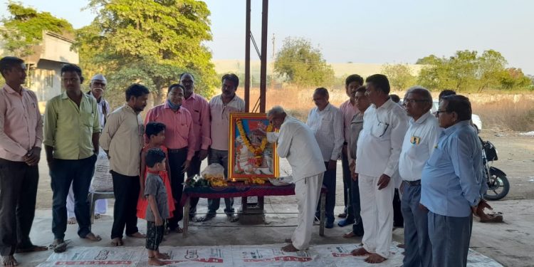 मुक्ताई जिनिंग येथे हिंदूसूर्य महाराणा प्रतापसिंहजी यांची ४२४ वी पुण्यतिथी निमित्त अभिवादन