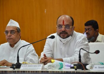 प्रारुप आराखड्यात लोकप्रतिनिधींनी सुचविलेल्या कामांचा प्राधान्याने समावेश करावा – पालकमंत्री ना. गुलाबराव पाटील यांचे निर्देश