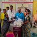 आत्महत्याग्रस्त शेतकऱ्यांच्या  कुटूंबियांना पालकमंत्री ना. गुलाबराव पाटील यांच्या हस्ते धनादेश व साहित्याचे वाटप