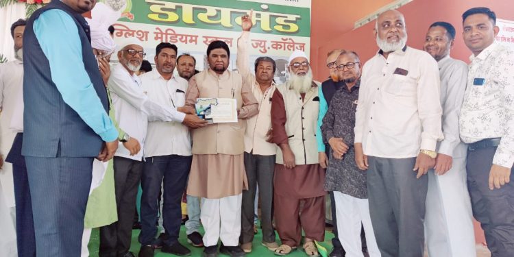 डॉ.अब्दुल करीम सालार सेंट ऑफ एजुकेशन पुरस्काराने सन्मानित