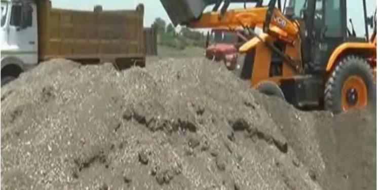 उत्राण येथे अवैध वाळू उपसा; प्रशासनाचे दुर्लक्ष