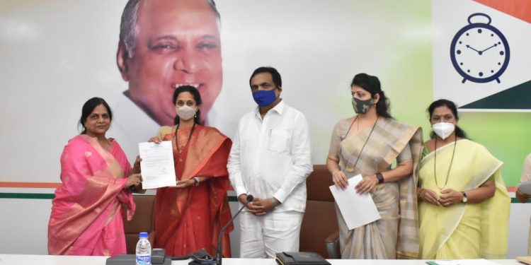 सौ.कल्पना पाटील यांची राष्ट्रवादी महिला काँग्रेस च्या उत्तर महाराष्ट्र विभागीय उपाध्यक्ष पदी निवड