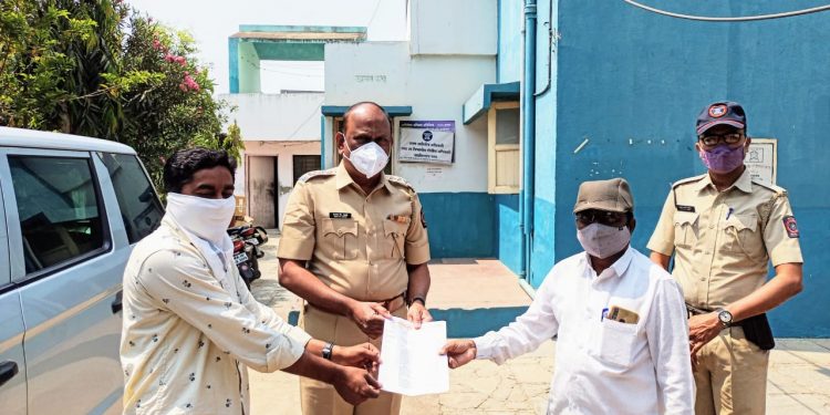 पत्रकाराला केलेल्या मारहाणी बाबत महाराष्ट्र राज्य पत्रकार संघातर्फे चाळीसगाव येथे निवेदन