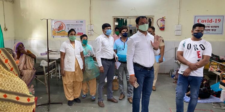 कोरोना रुग्णांच्या संख्येमुळे आमदार किशोर अप्पा पाटील हे पुन्हा एकदा अकॅशन मोड मध्ये… वाचा