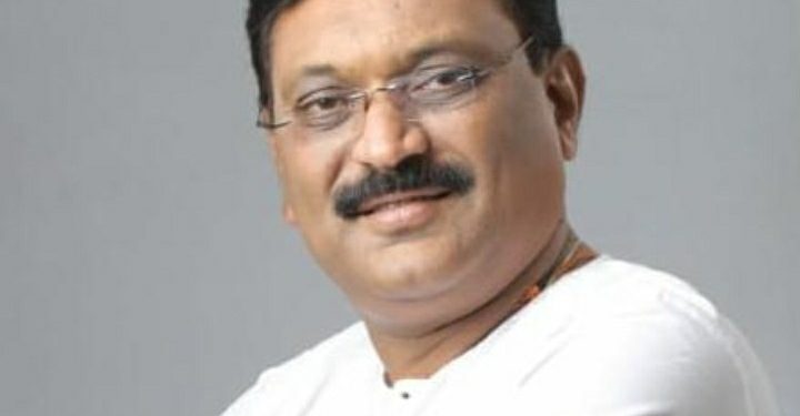 पदासाठी नव्हे तर आमदारांच्या नियोजन शून्य कारभाराला वैतागून स्वतंत्र गटात सामील – उपमहापौर सुनील खडके