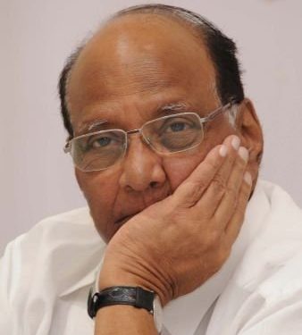 शरद पवारांची प्रकृती अस्वस्थची बातमी कळताच उद्धव ठाकरेंसह अनेकांनी फोन करुन केली विचारपूस…