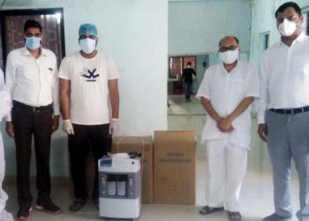 स्व.रतनालाल सी बाफना यांच्या स्मरणार्थ  कोविड रुग्णांसाठी ऑक्सीजन कॉन्सन्ट्रेटर भेट