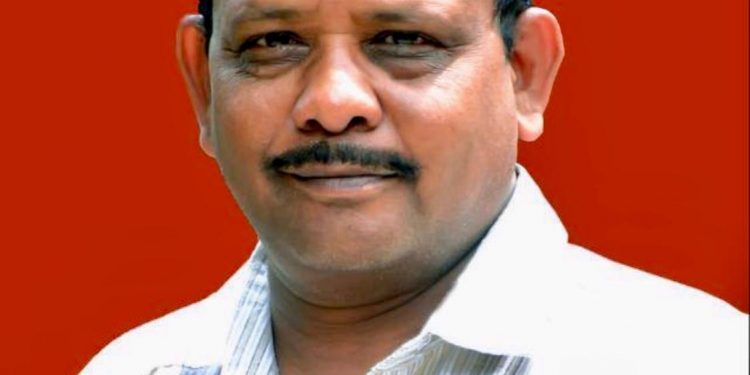 विभागीय माहिती कार्यालयातील कर्मचारी राजेंद्र येवले यांचे कोरोना ने निधन