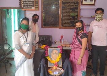 चुंचाळे येथे डॉ.बाबासाहेब आंबेडकरांना विनम्र अभिवादन