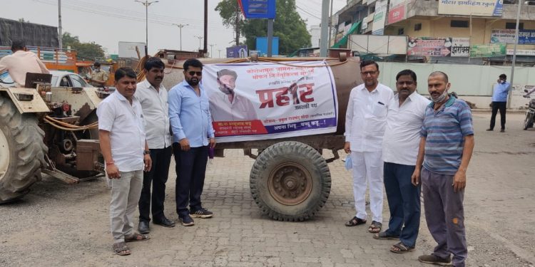 जामनेर शहरात प्रहार जनशक्ती  संघटनेच्यावतीने निर्जंतुकीकरण प्रारंभ