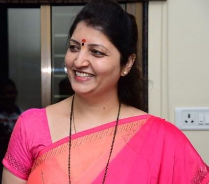 पंतप्रधान मोदींच्या ‘टीका उत्सवा’ वर राष्ट्रवादीच्या महिला प्रदेशाध्यक्षा रुपाली चाकणकरांची ‘टीका’…म्हणाल्या…