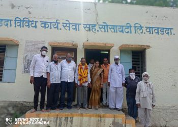 वावडदा वि.का.सोसायटी चेअरमन पदी मिश्रीलाल राठोड  व्हा चेअरमन पदी सौ रत्नाबाई पाटील यांची बिनविरोध निवड