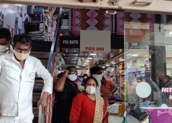 पाचोरा नगरपरिषदेतर्फे कोरोना नियमांचे उल्लंघन करणा-यांविरुध्द धडक दंडात्मक कारवाई