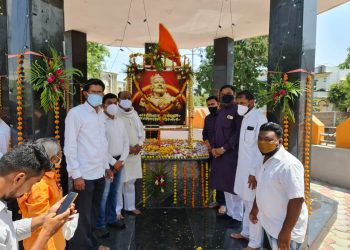 पाचोरा येथे छत्रपती संभाजी महाराज यांच्या जयंती निमित्त प्रतिमापूजन व रक्तदान शिबिर