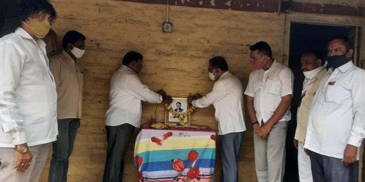 यावल येथे काँग्रेस पक्षाच्या वतीने राज्यसभेतील लोकप्रिय खासदार स्व. राजीव सातव यांना भावपुर्ण श्रद्धांजली