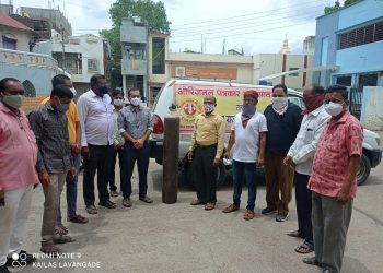 स्व. पत्रकार कैलाससिंग परदेशी व लीना अरोरा यांच्या स्मरणार्थ कोविड रुग्णासाठी ऑक्सिजन सेवा सुरू