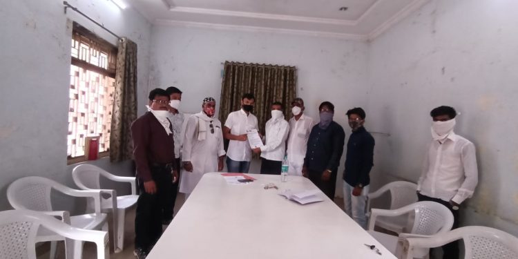 प्रहार जनशक्ती पक्षाची जिल्हाध्यक्ष विजय भोसले यांच्या सुचनेनुसार बैठक संपन्न